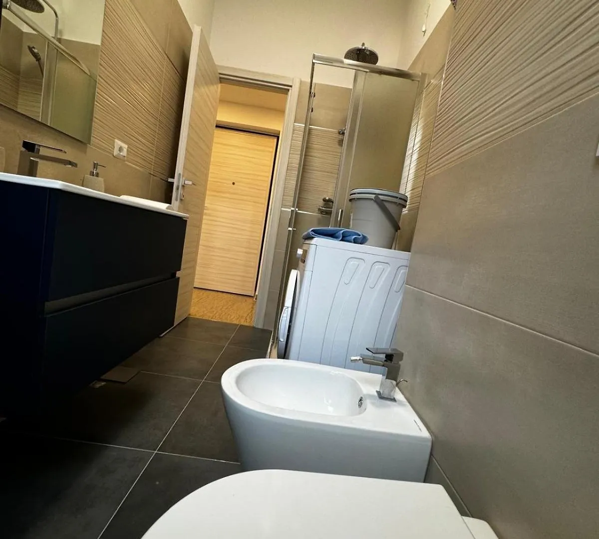 Apartment Kibilu - Via Serlio Porta Romana - Mm Brenta Milan