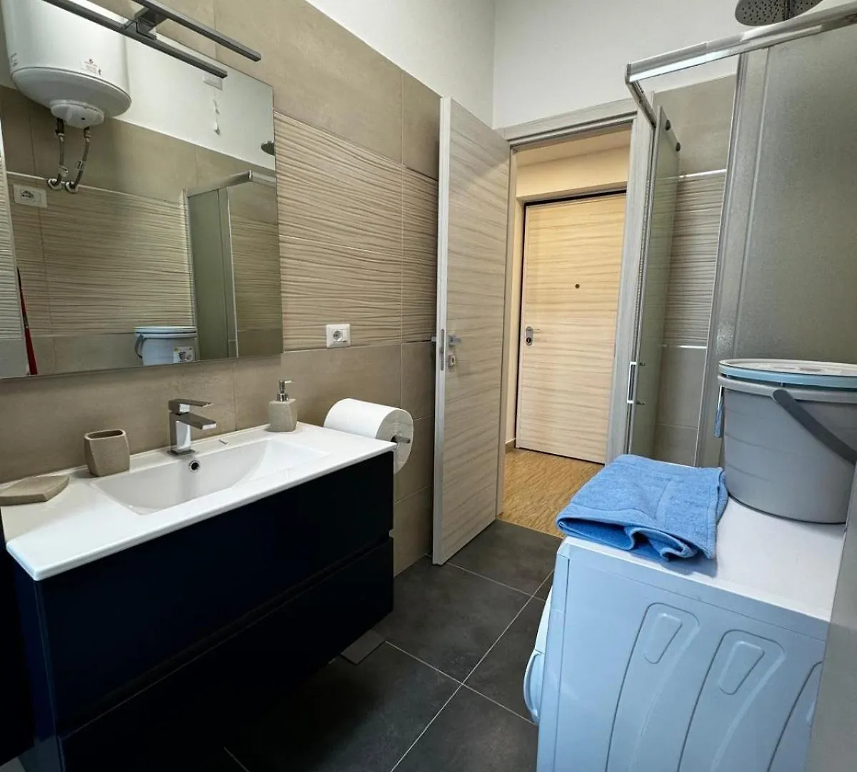 Apartment Kibilu - Via Serlio Porta Romana - Mm Brenta Milan Italy